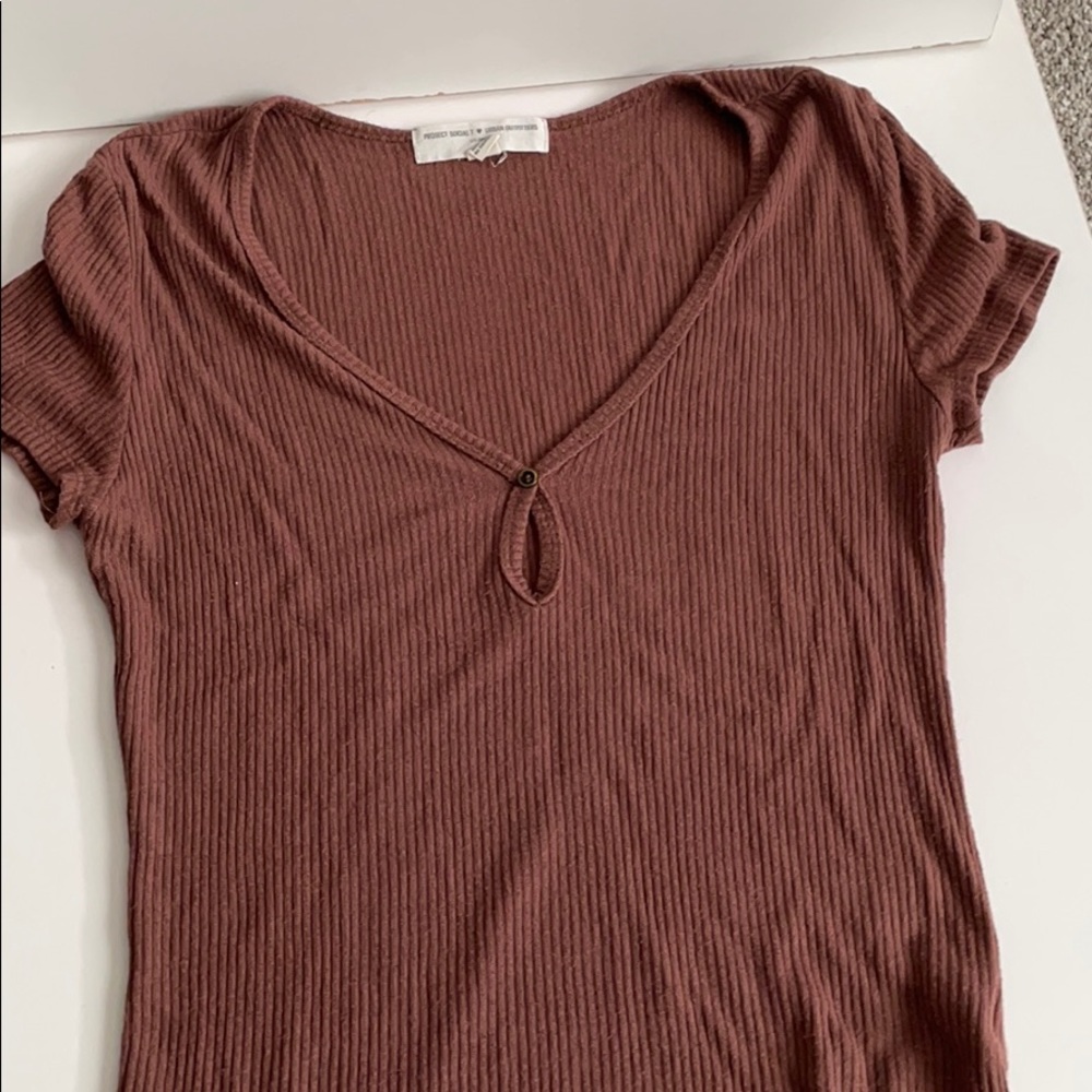BROWN URBAN OUTFITTERS TEE